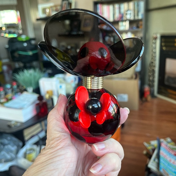 Marc Jacobs Dot 50ml Fragrance. Check Level.
Original Formulation - Picture 3 of 3